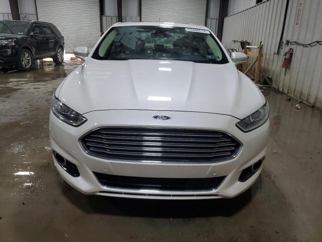 3FA6P0PUXDR253076 - 2013 FORD FUSION SE PHEV WHITE photo 5