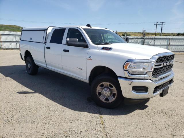 3C6UR5HL9KG675743 - 2019 RAM 2500 TRADESMAN WHITE photo 4