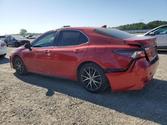 4T1G11AK5PU092643 - 2023 TOYOTA CAMRY SE NIGHT SHADE RED photo 2