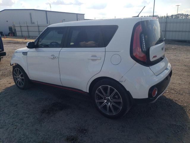 KNDJX3AAXJ7898902 - 2018 KIA SOUL ! WHITE photo 2