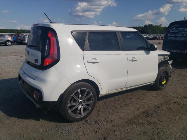 KNDJX3AAXJ7898902 - 2018 KIA SOUL ! WHITE photo 3