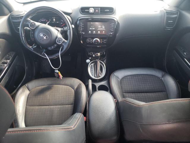 KNDJX3AAXJ7898902 - 2018 KIA SOUL ! WHITE photo 8