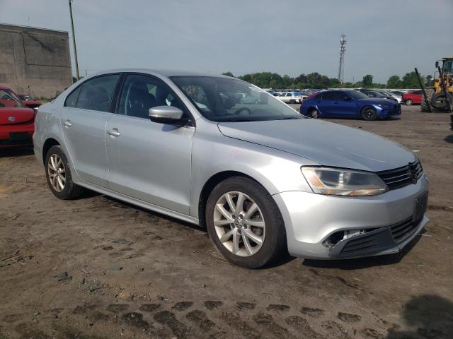 3VWD17AJ1EM402500 - 2014 VOLKSWAGEN JETTA SE SILVER photo 4