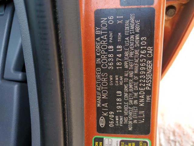 KNADE223996576103 - 2009 KIA RIO BASE ORANGE photo 13