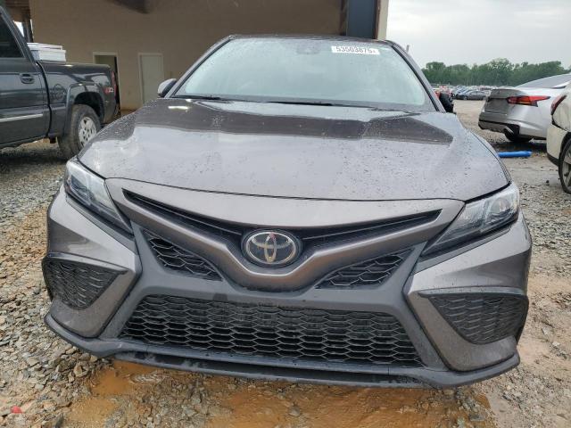4T1T11AKXRU872204 - 2024 TOYOTA CAMRY SE NIGHT SHADE GRAY photo 5