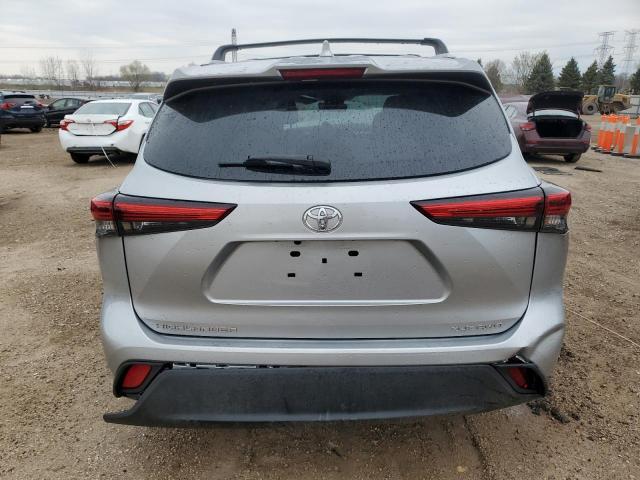 5TDGZRBH7NS200180 - 2022 TOYOTA HIGHLANDER XLE SILVER photo 6