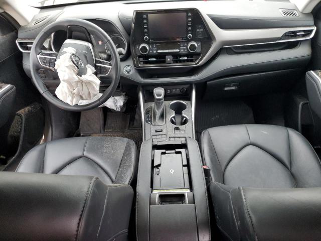 5TDGZRBH7NS200180 - 2022 TOYOTA HIGHLANDER XLE SILVER photo 8