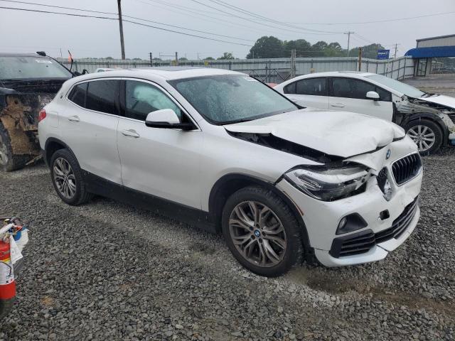 WBXYJ3C37JEJ81595 - 2018 BMW X2 SDRIVE28I WHITE photo 4