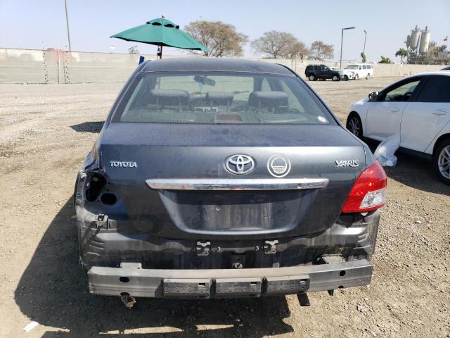 JTDBT923981267669 - 2008 TOYOTA YARIS GRAY photo 6