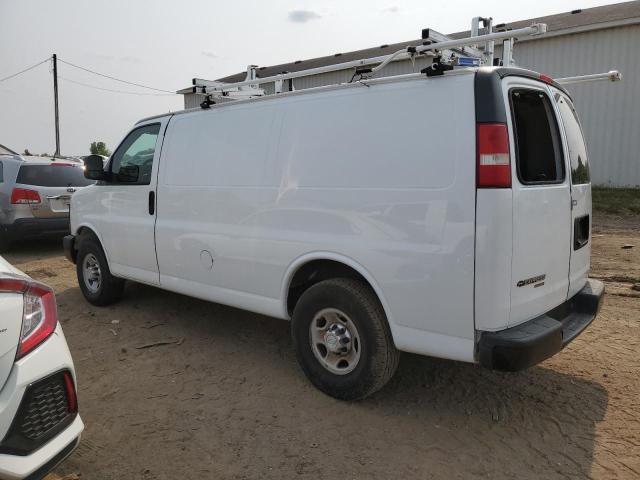 1GCWGFCF0F1133661 - 2015 CHEVROLET EXPRESS G2 WHITE photo 2