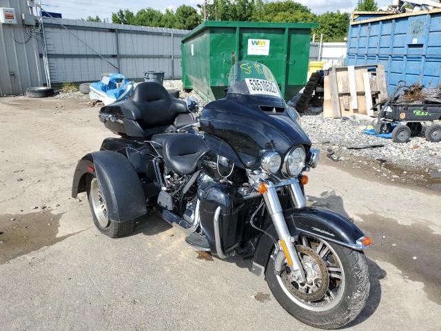 1HD1MAD13JB853675 - 2018 HARLEY-DAVIDSON FLHTCUTG TRI GLIDE ULTRA BLACK photo 1