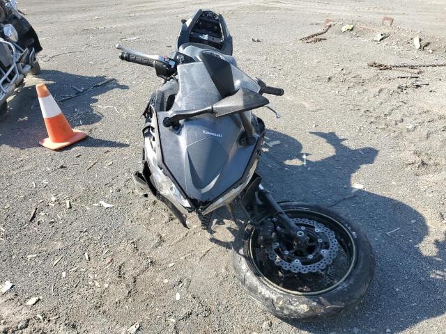 ML5EXER18RDAD4177 - 2024 KAWASAKI EX650 R GRAY photo 2