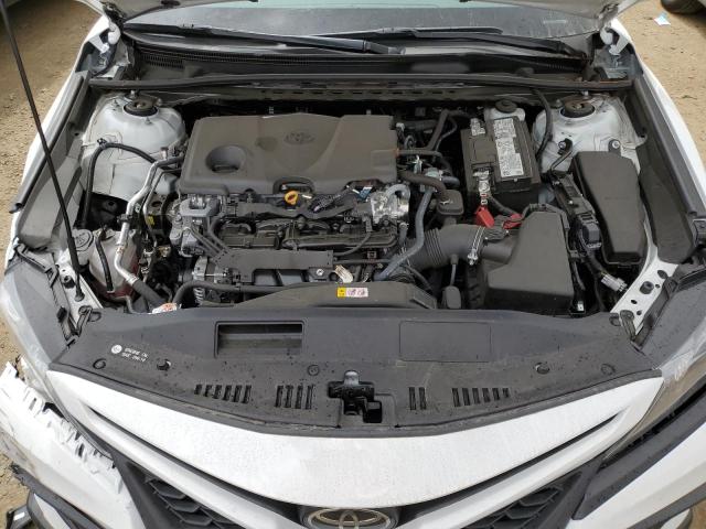 4T1G11AK8RU254400 - 2024 TOYOTA CAMRY SE NIGHT SHADE WHITE photo 11