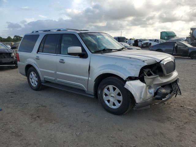 5LMFU27R13LJ00957 - 2003 LINCOLN NAVIGATOR SILVER photo 4