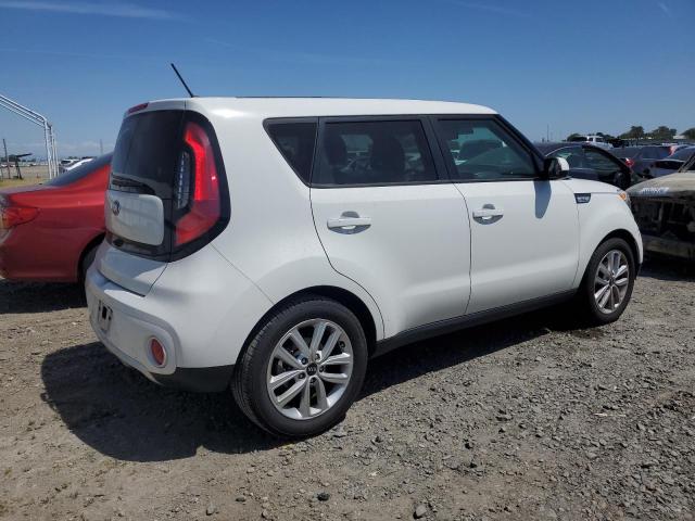 KNDJP3A50J7604927 - 2018 KIA SOUL + WHITE photo 3