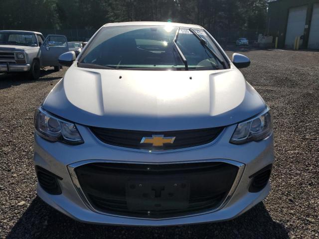 1G1JB5SH5J4117333 - 2018 CHEVROLET SONIC LS ვერცხლისფერი ფოტო 5