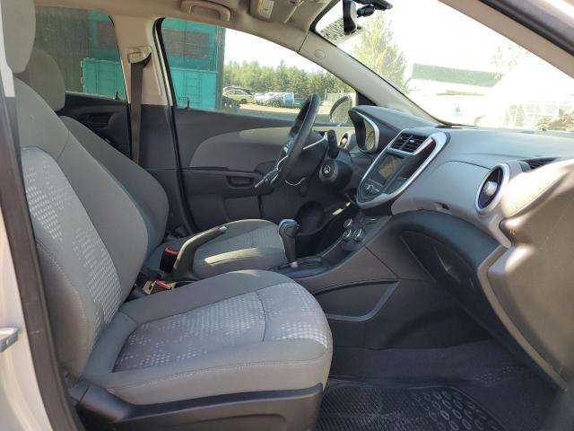 1G1JB5SH5J4117333 - 2018 CHEVROLET SONIC LS ვერცხლისფერი ფოტო 7