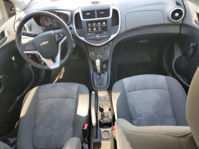 1G1JB5SH5J4117333 - 2018 CHEVROLET SONIC LS ვერცხლისფერი ფოტო 8