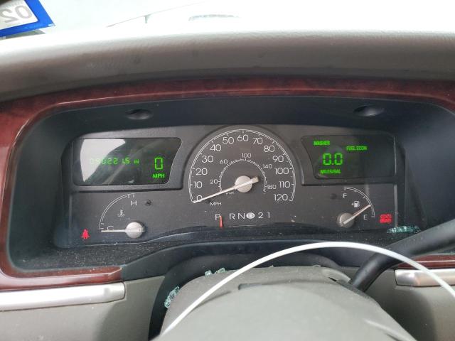 1LNHM81W74Y655669 - 2004 LINCOLN TOWN CAR EXECUTIVE GRAY photo 9