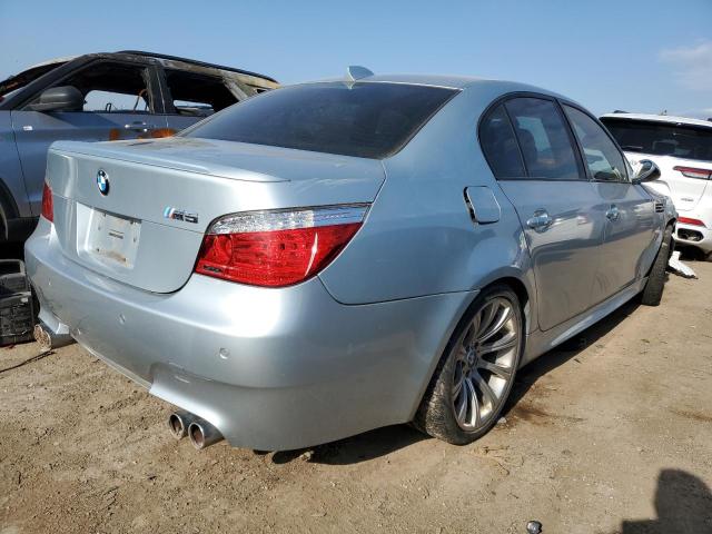 WBSNB93558CX08498 - 2008 BMW M5 SILVER photo 3