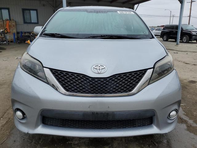 5TDXK3DCXFS630130 - 2015 TOYOTA SIENNA SPORT SILVER photo 5