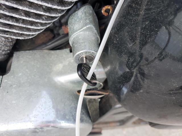 JKBVNCE175A010445 - 2005 KAWASAKI VULCAN E TWO TONE photo 8