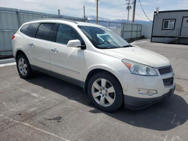 1GNKVLED1BJ332959 - 2011 CHEVROLET TRAVERSE LTZ WHITE photo 4