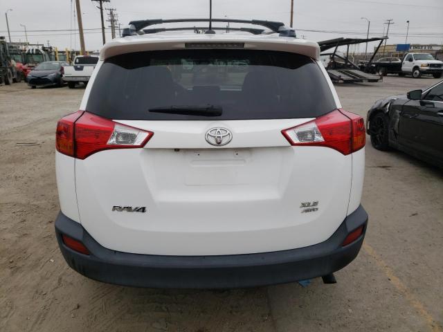 JTMRFREV4FD118052 - 2015 TOYOTA RAV4 XLE WHITE photo 6