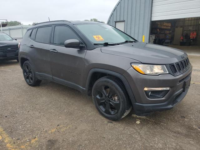 3C4NJCBB1JT487796 - 2018 JEEP COMPASS LATITUDE BLACK photo 4