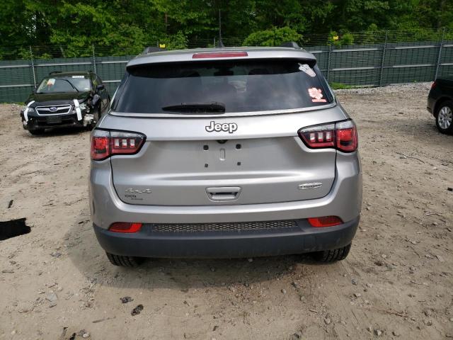 3C4NJDBB9JT418392 - 2018 JEEP COMPASS LATITUDE SILVER photo 6