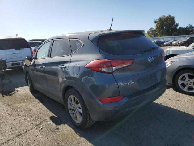 KM8J23A45HU485012 - 2017 HYUNDAI TUCSON SE GRAY photo 2