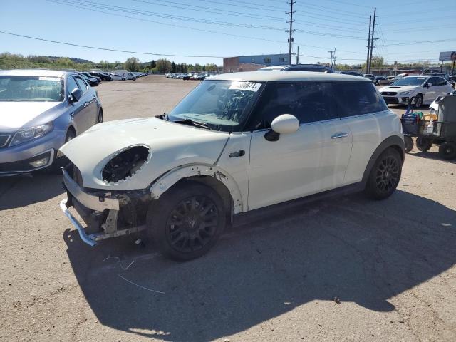 WMWXP5C56J2G63447 - 2018 MINI COOPER CREAM photo 1