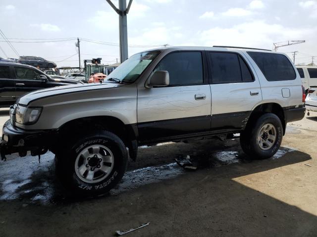 2002 TOYOTA 4RUNNER SR5, 