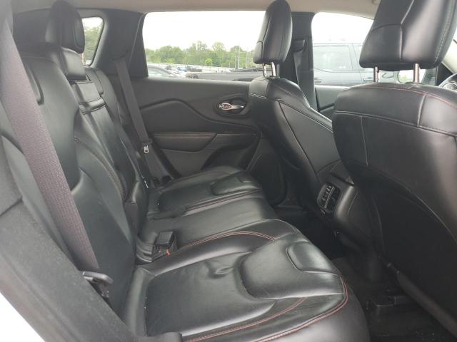 1C4PJMBS8GW111162 - 2016 JEEP CHEROKEE TRAILHAWK WHITE photo 11