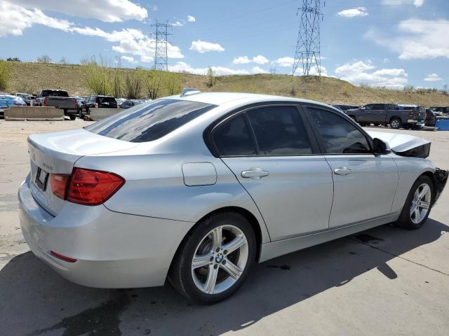 WBA3C3C59EF985946 - 2014 BMW 320 I XDRIVE SILVER photo 3