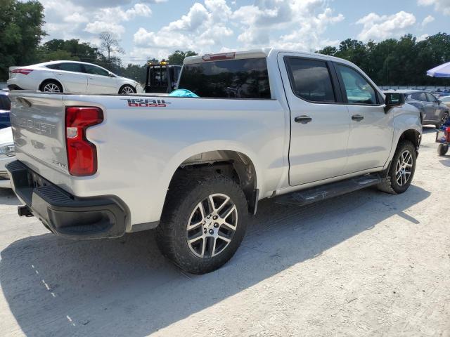 3GCPYCEF8KG176685 - 2019 CHEVROLET SILVERADO K1500 TRAIL BOSS CUSTOM SILVER photo 3