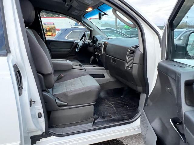 1N6AA06B27N237786 - 2007 NISSAN TITAN XE WHITE photo 5