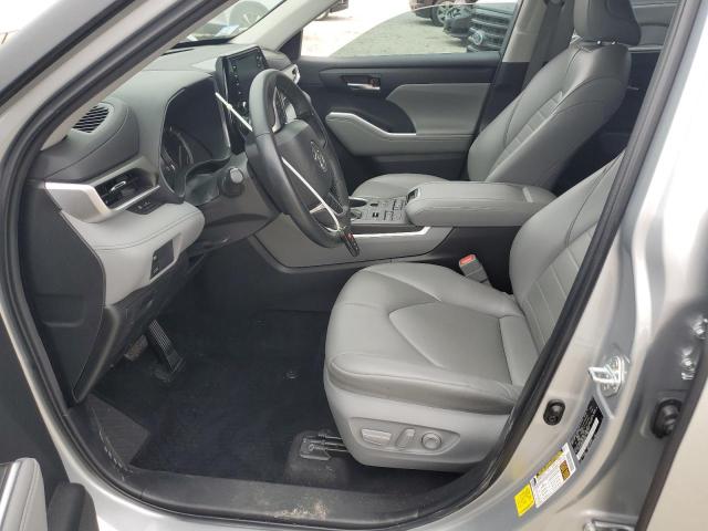 5TDHZRBH9NS570678 - 2022 TOYOTA HIGHLANDER XLE SILVER photo 7