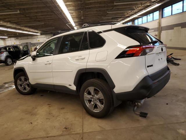 4T3RWRFV3NU060788 - 2022 TOYOTA RAV4 XLE WHITE photo 2