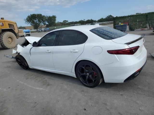 ZARFAECN1H7553874 - 2017 ALFA ROMEO GIULIA TI WHITE photo 2