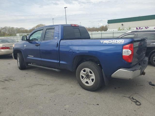 5TFUY5F14FX463234 - 2015 TOYOTA TUNDRA DOUBLE CAB SR/SR5 BLUE photo 2