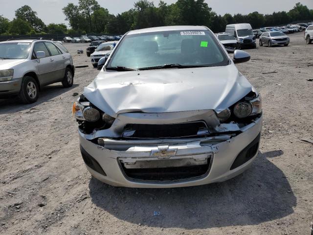 1G1JA5SH6F4128903 - 2015 CHEVROLET SONIC LS 银色 照片 5