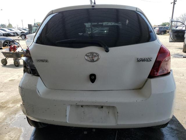 JTDJT923085180246 - 2008 TOYOTA YARIS WHITE photo 6