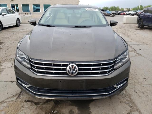 1VWLA7A33KC002917 - 2019 VOLKSWAGEN PASSAT WOLFSBURG BROWN photo 5