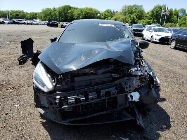 1FADP3FE2JL225916 - 2018 FORD FOCUS SE BLACK photo 5