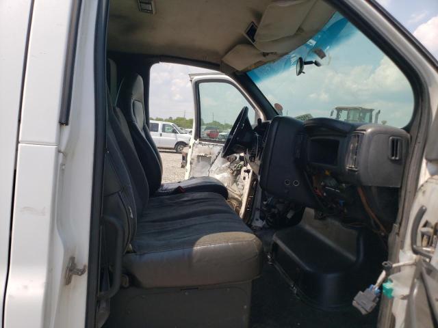 1GBE5E1G18F412442 - 2008 CHEVROLET C5500 C5E042 WHITE photo 5