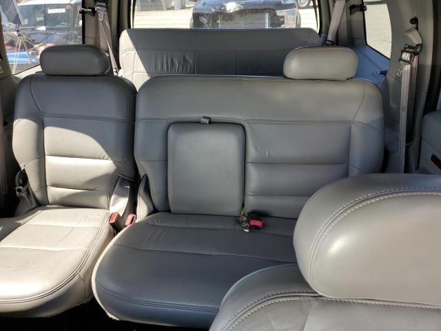 5LMFU28A6YLJ31167 - 2000 LINCOLN NAVIGATOR 银色 照片 10