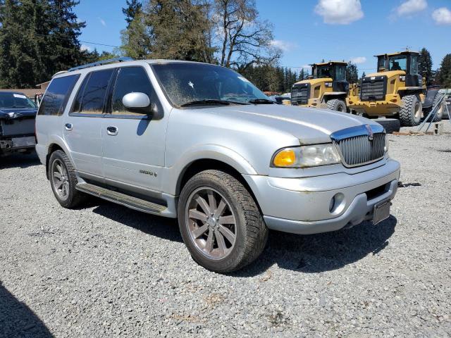 5LMFU28A6YLJ31167 - 2000 LINCOLN NAVIGATOR 银色 照片 4