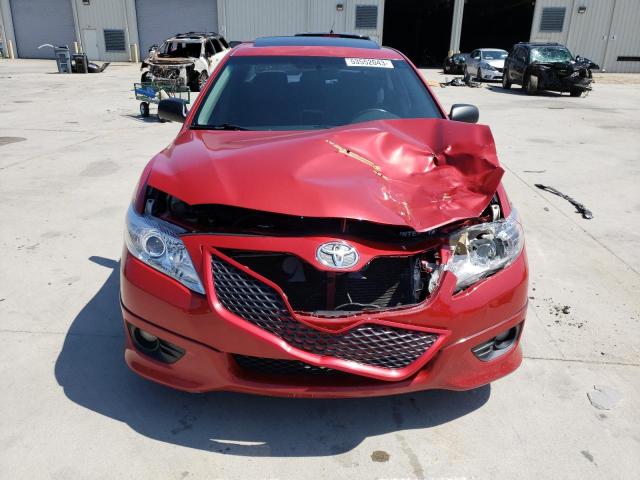 4T1BF3EK0BU732557 - 2011 TOYOTA CAMRY BASE RED photo 5