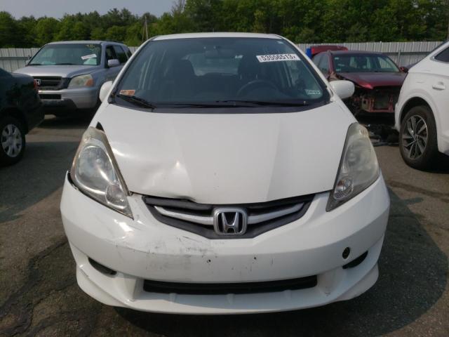 JHMGE88469S026673 - 2009 HONDA FIT SPORT WHITE photo 5